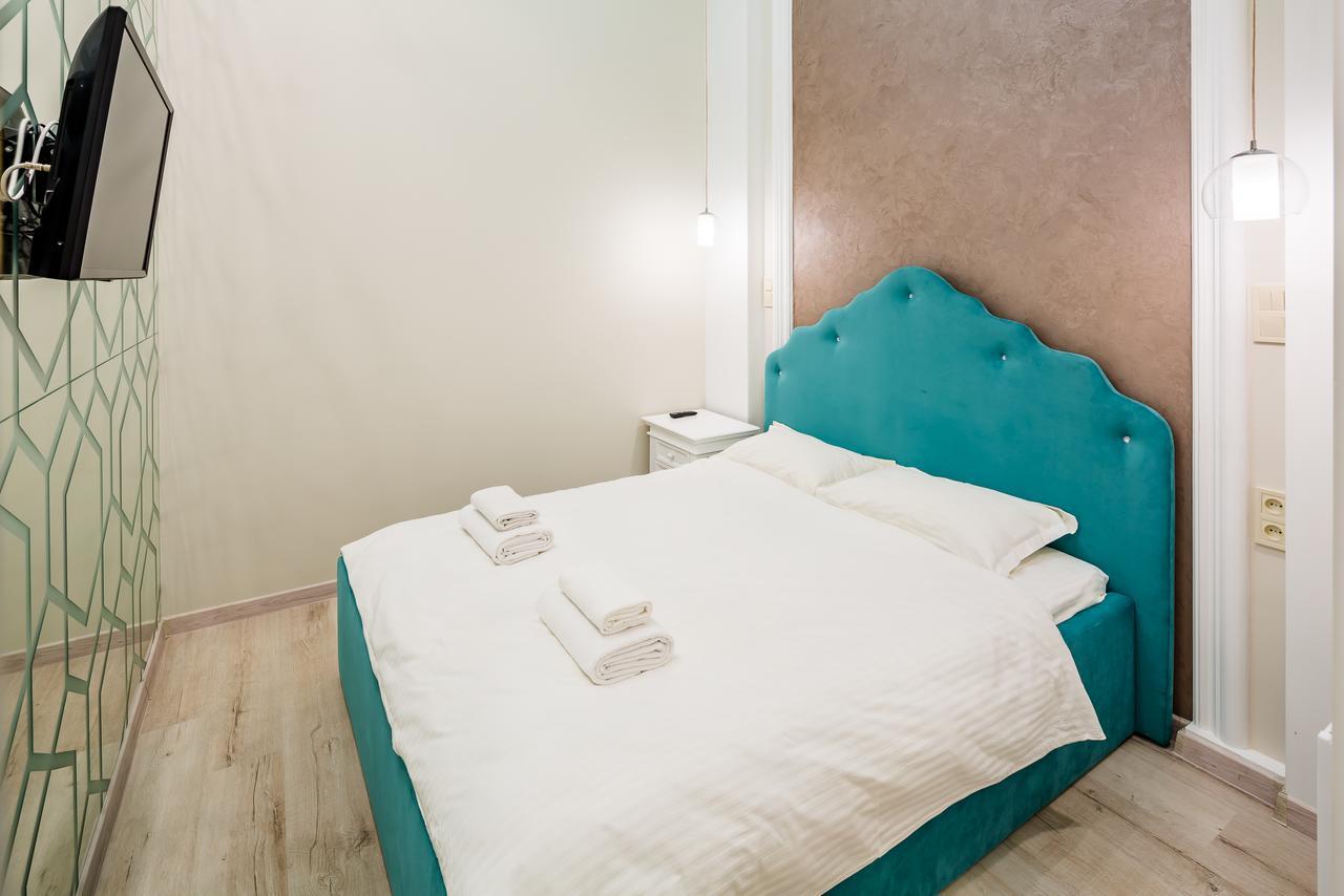 Leogrand Deluxe Apartments On Doroshenka 17 リヴィウ エクステリア 写真