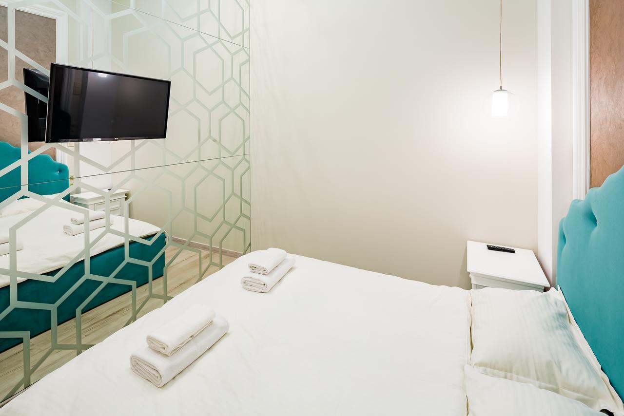 Leogrand Deluxe Apartments On Doroshenka 17 リヴィウ エクステリア 写真