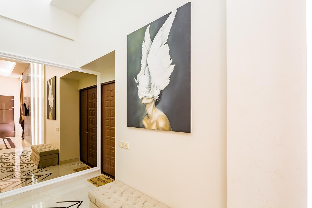 Leogrand Deluxe Apartments On Doroshenka 17 リヴィウ エクステリア 写真